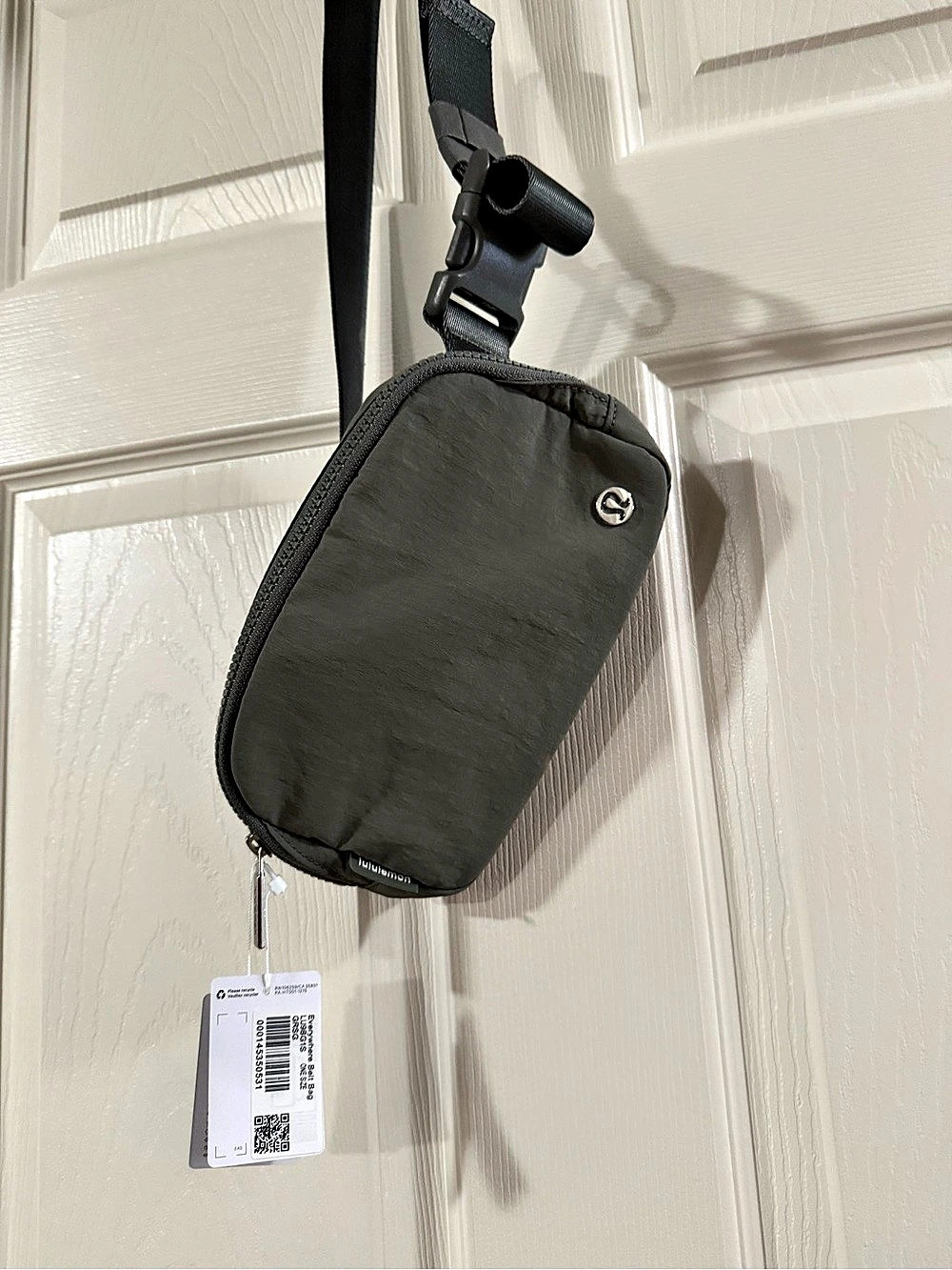 lululemon Everywhere Belt Bag Crossbody in Green